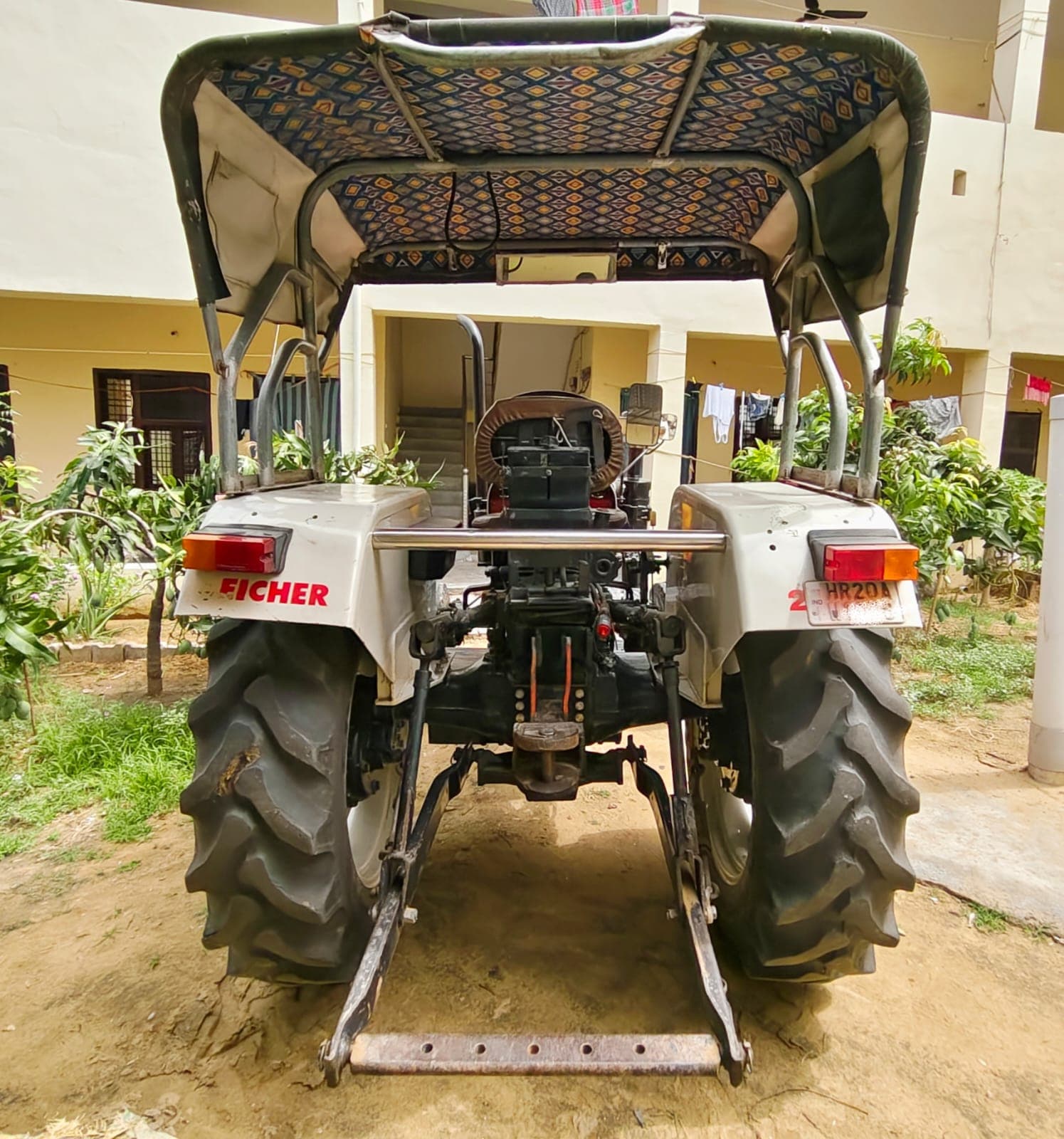 Eicher 241 (3) Eicher 241 (3)