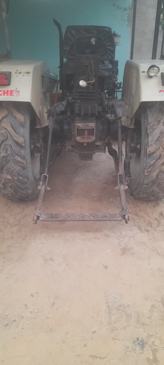 Eicher 241 (3) Eicher 241 (3)
