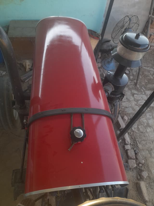Eicher 241 (4) Eicher 241 (4)