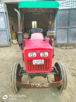 Mahindra Yuvraj 215 NXT (15HP) (1) Mahindra Yuvraj 215 NXT (15HP) (1)