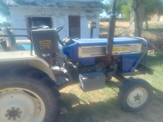 Swaraj 834 XM (35HP) (2) Swaraj 834 XM (35HP) (2)