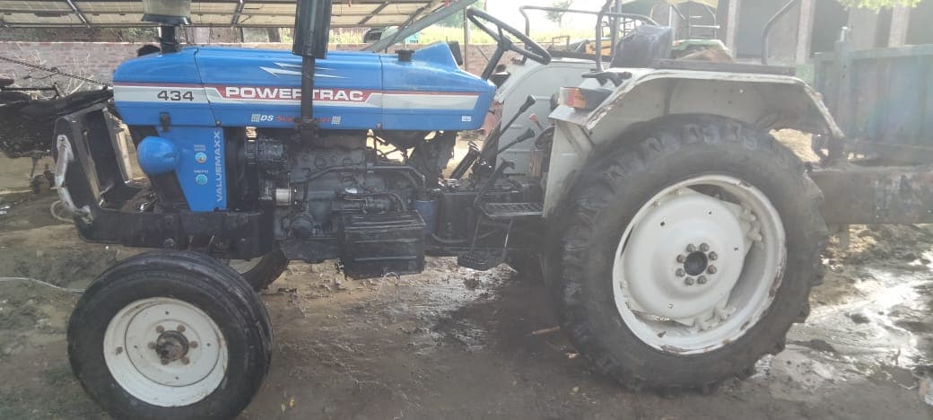 Powertrac 434 DS (35HP) (2) Powertrac 434 DS (35HP) (2)