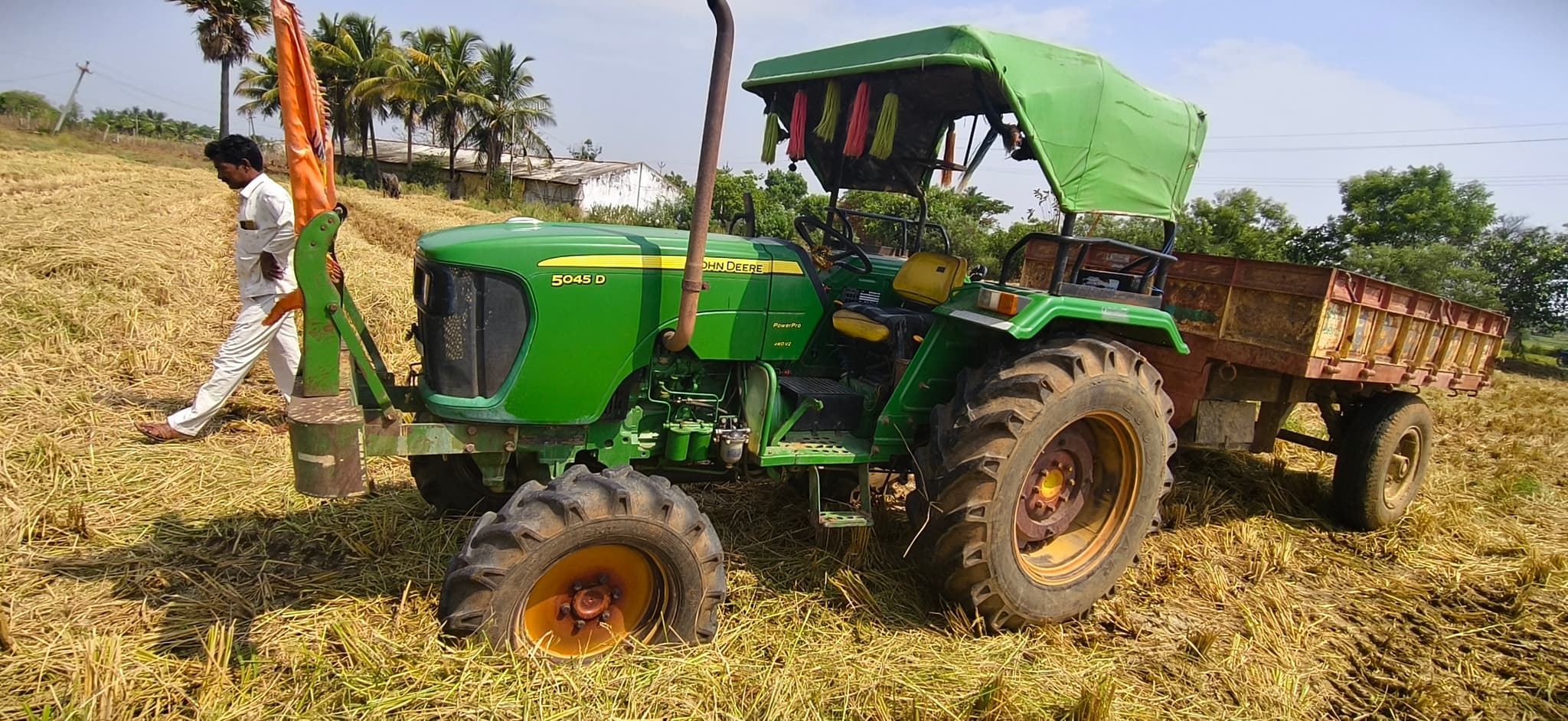 John deere 5045 D Power Pro 4WD (46HP) (4) John deere 5045 D Power Pro 4WD (46HP) (4)