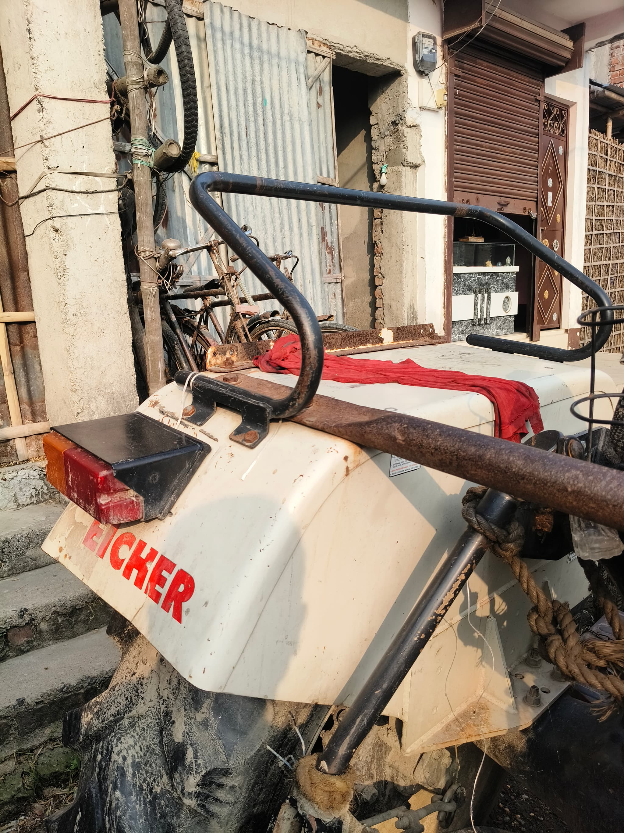 242 (25HP)