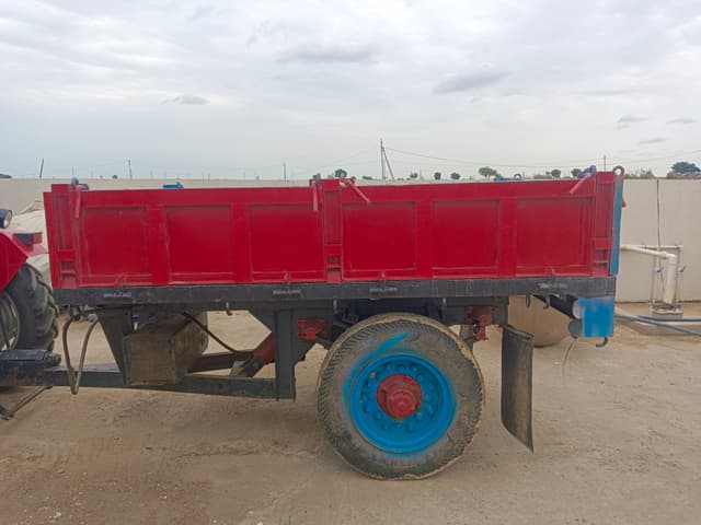 Captain 280 Dx 2wd (28 HP) (3) Captain 280 Dx 2wd (28 HP) (3)