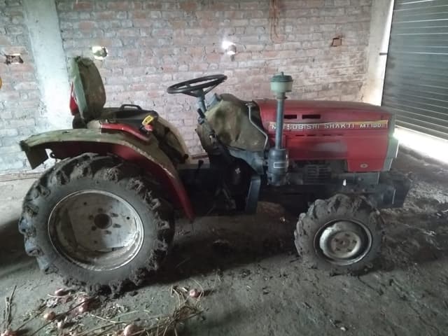 Vst shakti MT 180D (2) Vst shakti MT 180D (2)