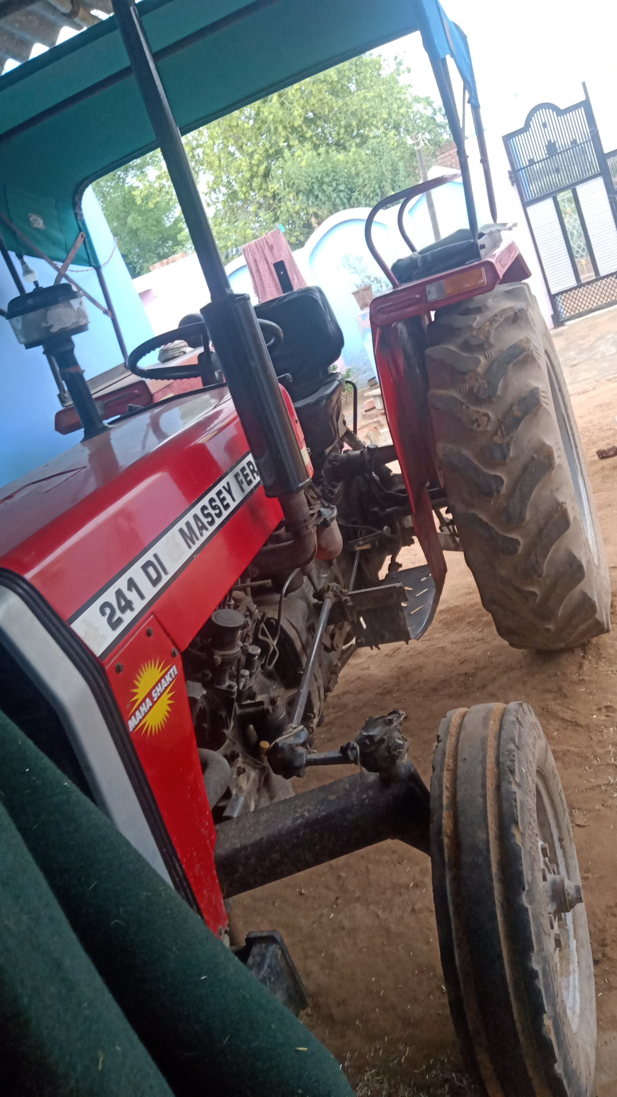 Massey ferguson 241 DI Maha Shakti