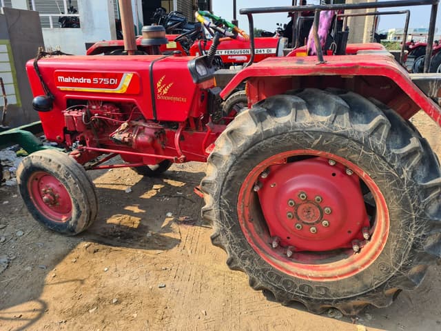 Mahindra 575 DI XP Plus (2) Mahindra 575 DI XP Plus (2)
